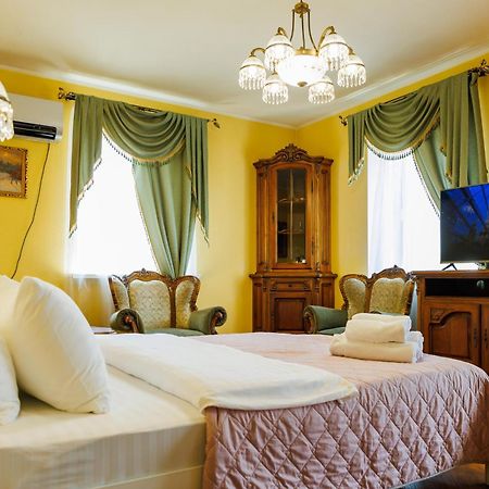 Квартира Антиквара У Центрі Полтави Мережа Alexapartments Документи Для Відряджень Безконтатне Заселення Цілодобово Poltava Dış mekan fotoğraf