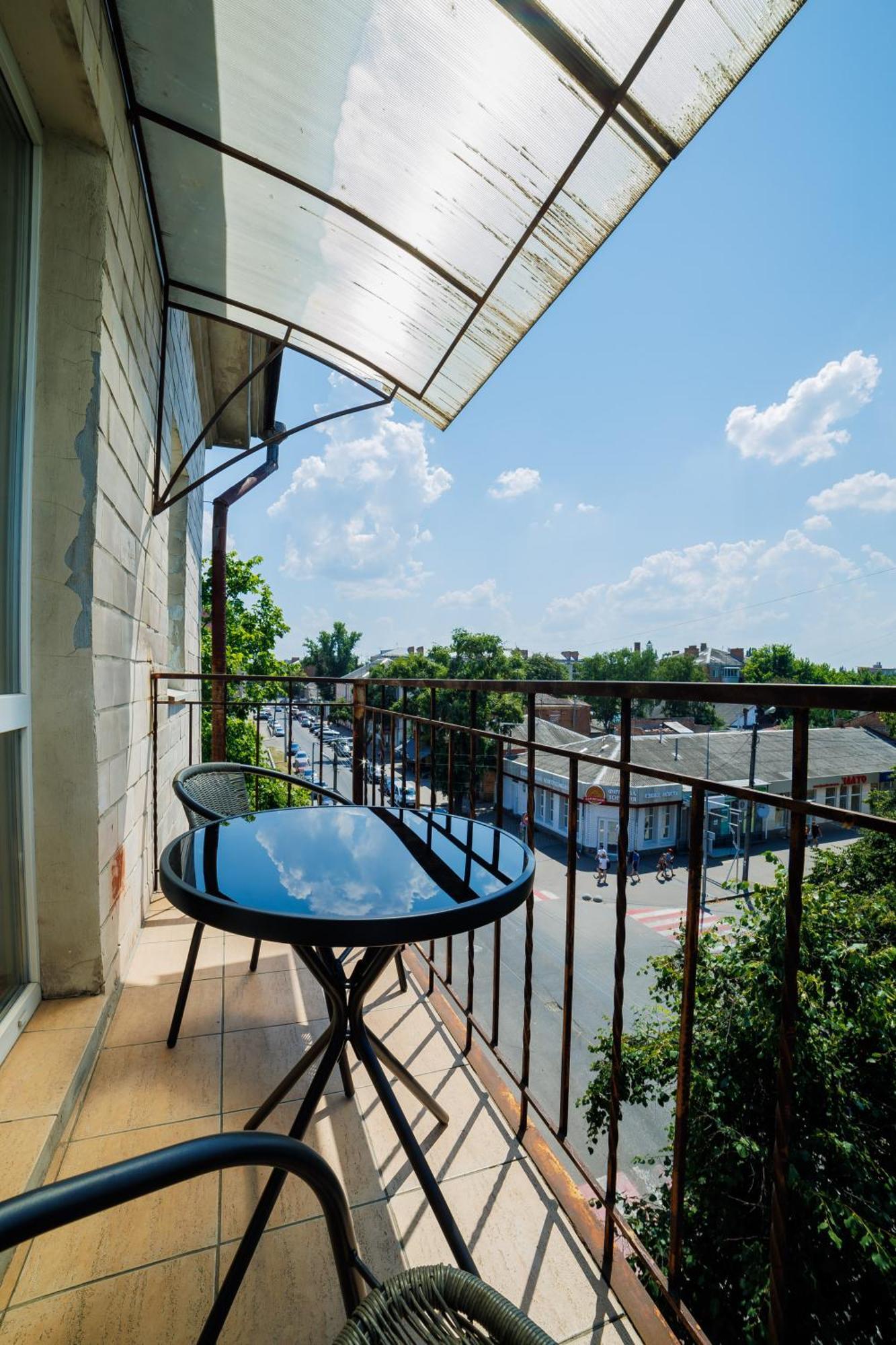 Квартира Антиквара У Центрі Полтави Мережа Alexapartments Документи Для Відряджень Безконтатне Заселення Цілодобово Poltava Dış mekan fotoğraf