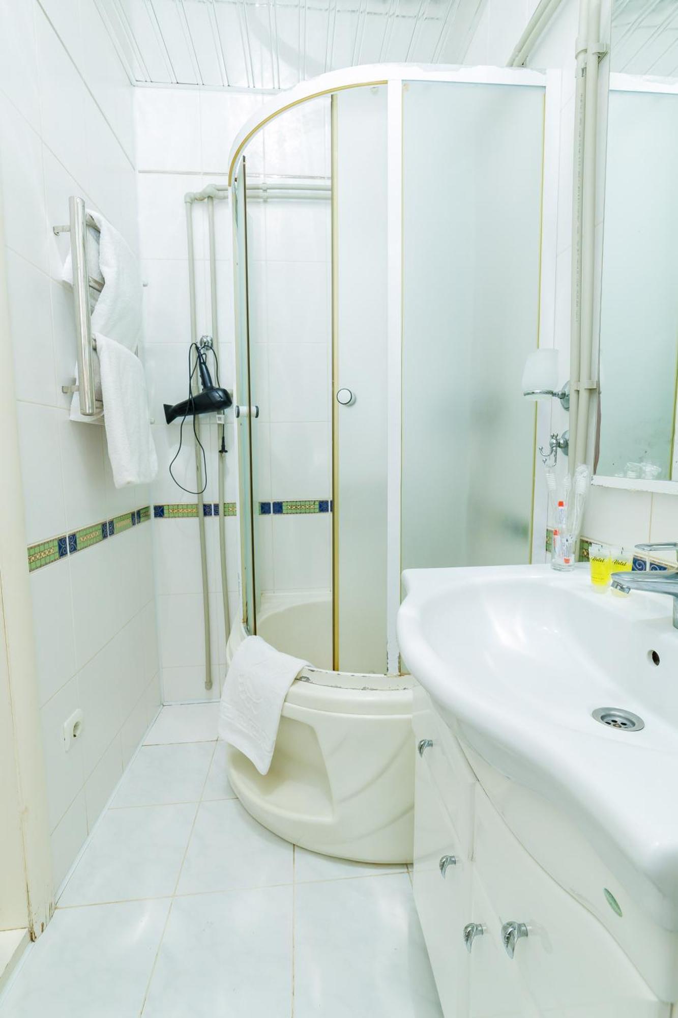 Квартира Антиквара У Центрі Полтави Мережа Alexapartments Документи Для Відряджень Безконтатне Заселення Цілодобово Poltava Dış mekan fotoğraf