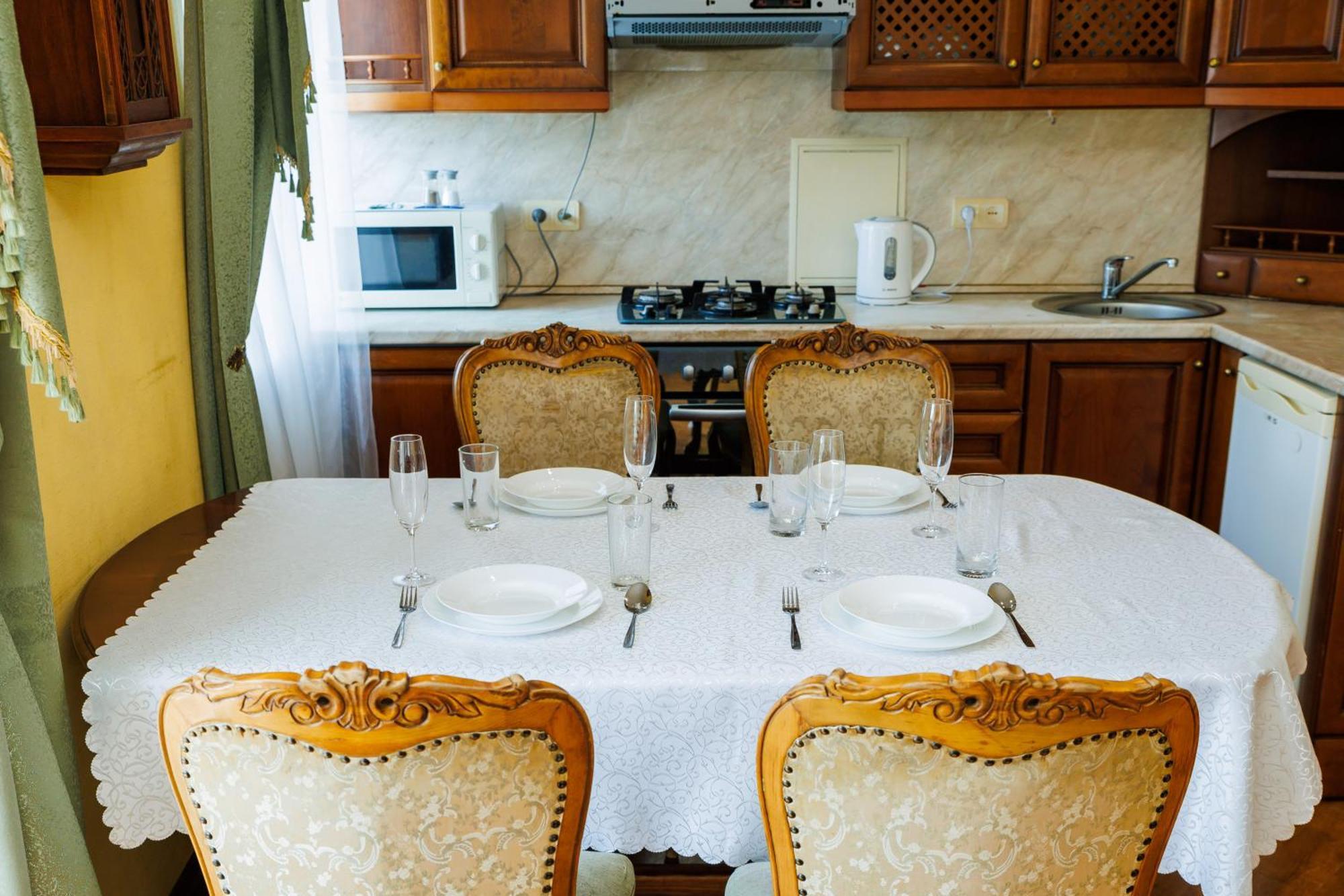 Квартира Антиквара У Центрі Полтави Мережа Alexapartments Документи Для Відряджень Безконтатне Заселення Цілодобово Poltava Dış mekan fotoğraf